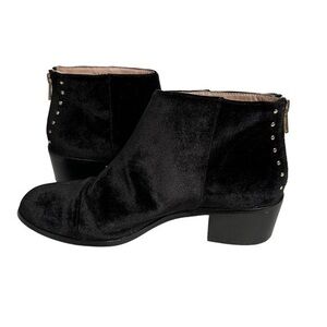Anthropologie Velvet Studded Ankle Boot Black Women’s Size 8.5 TJL-176 Round Toe